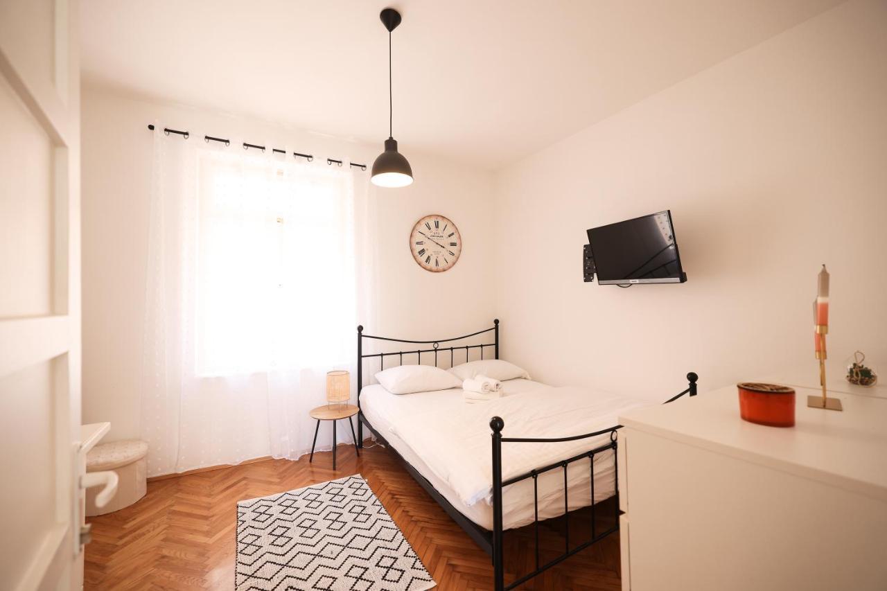 Cozy Studio Apartments In City Centar Stosija 扎达尔 外观 照片