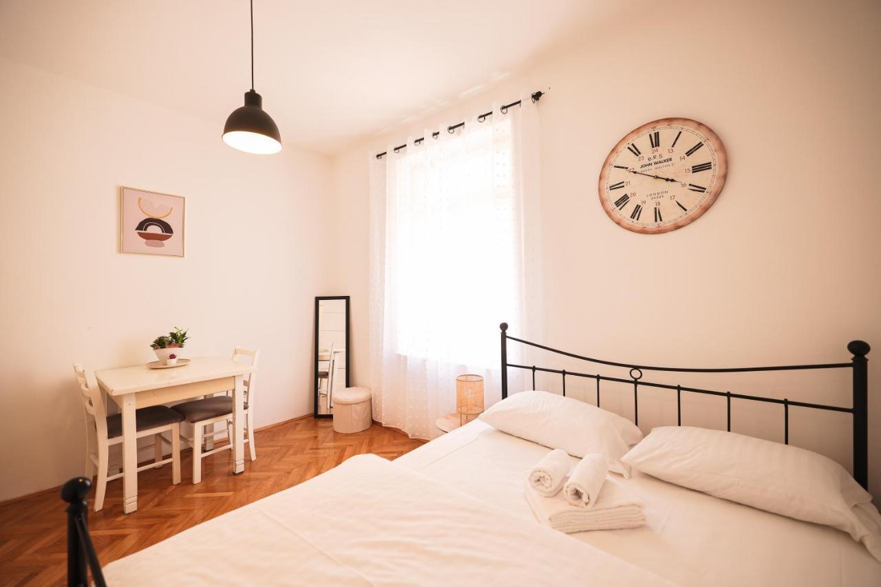 Cozy Studio Apartments In City Centar Stosija 扎达尔 外观 照片