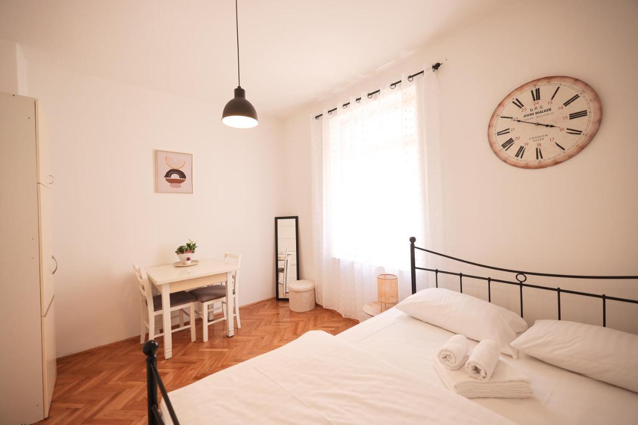 Cozy Studio Apartments In City Centar Stosija 扎达尔 外观 照片